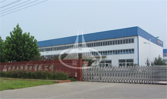 亚塑门口